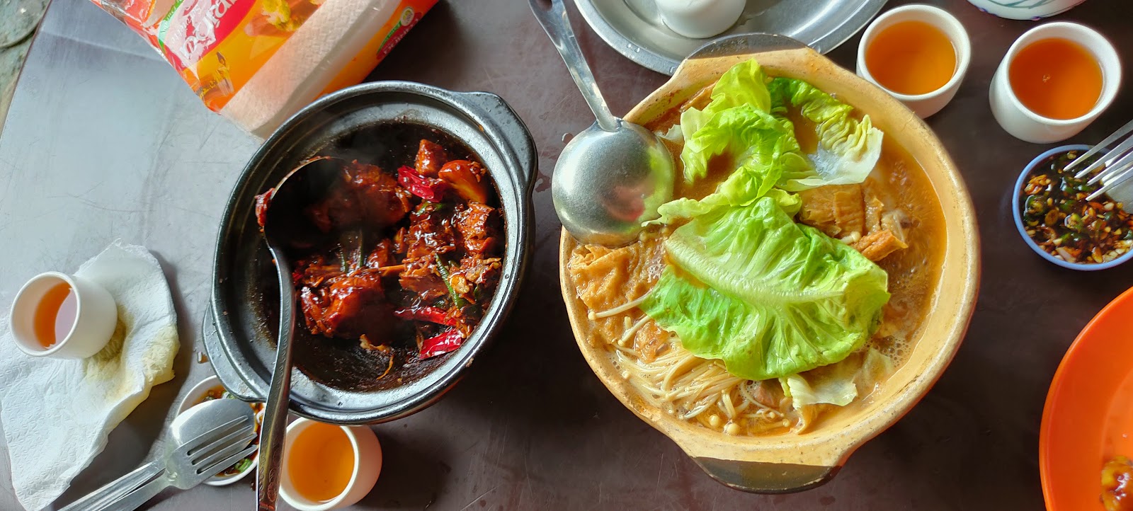 益香肉骨茶 9